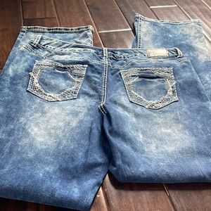 Maurices, distressed boot cut size 17/18 long.